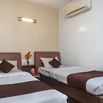 Oyo 19674 Apoorva\'S Guest House